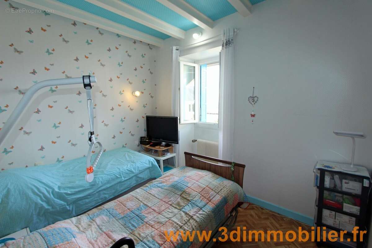 CH4 - REZ-DE-CHAUSSEE - Maison à LONS-LE-SAUNIER