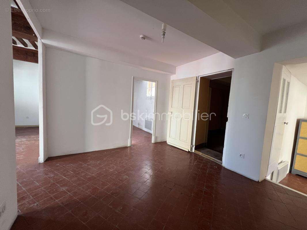 Appartement à LAMBESC