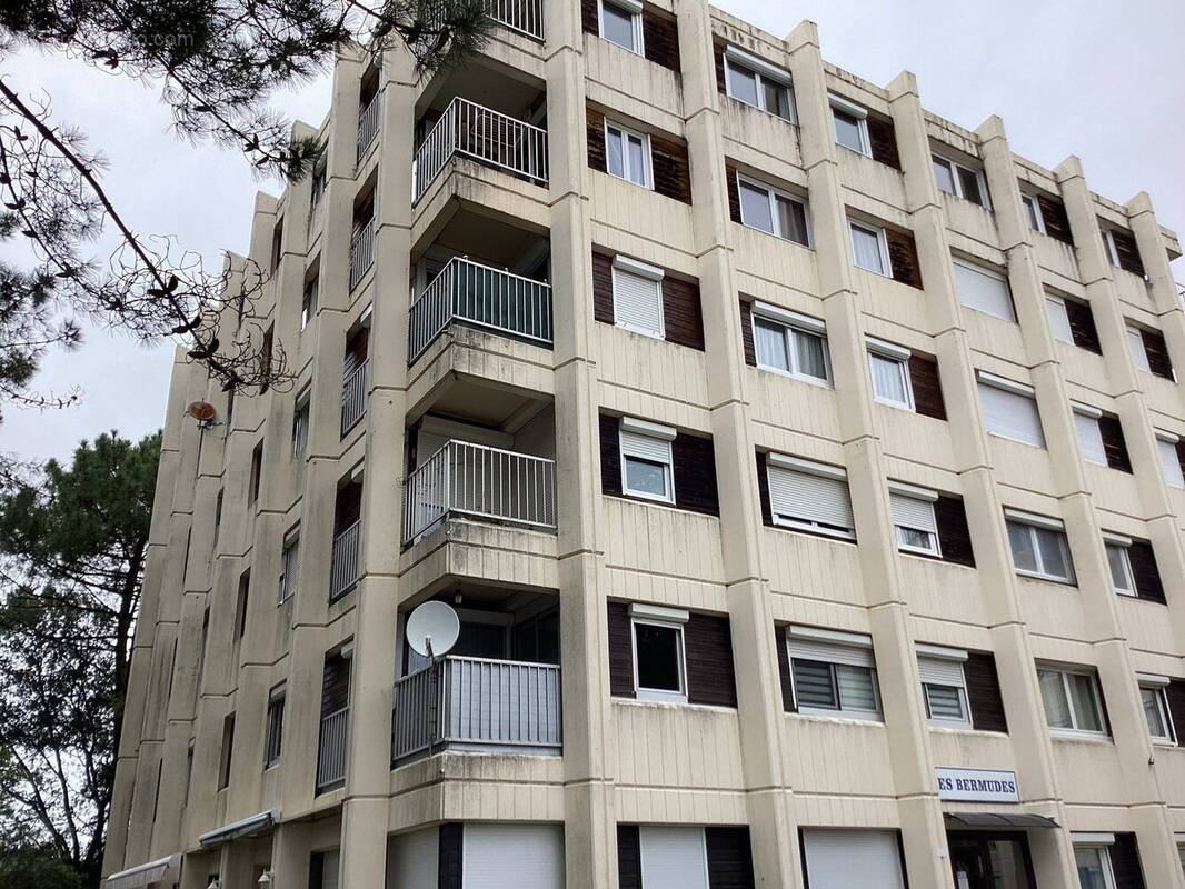 IMMEUBLE DE 5 ETAGES - Appartement à LE VERDON-SUR-MER