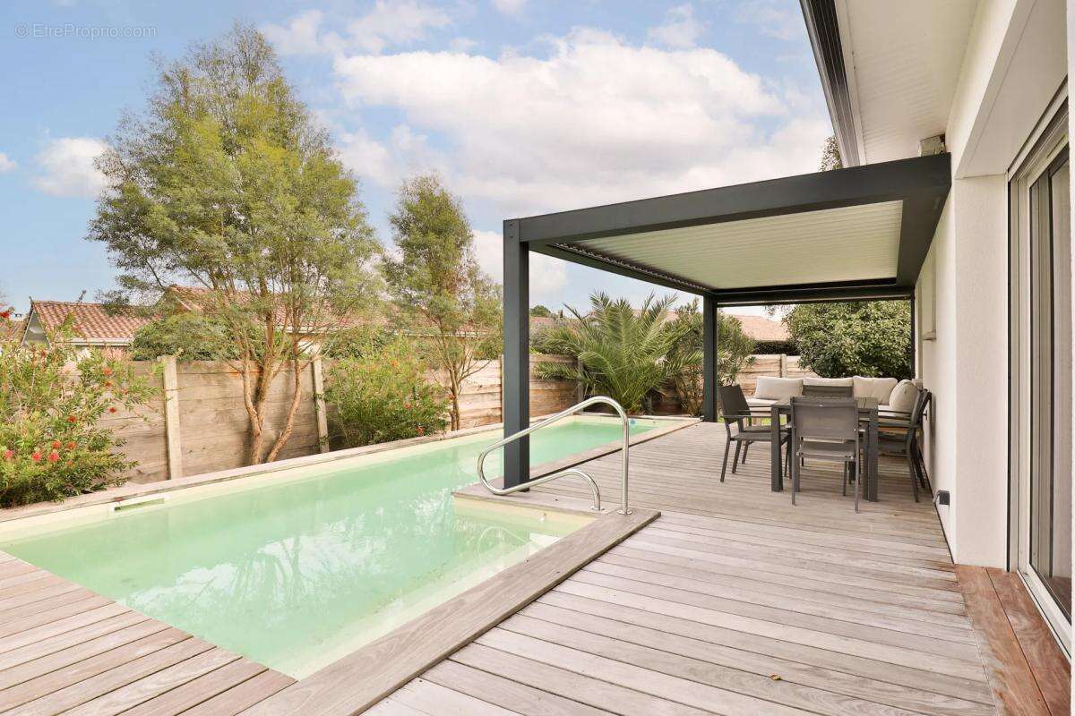 Maison à GUJAN-MESTRAS