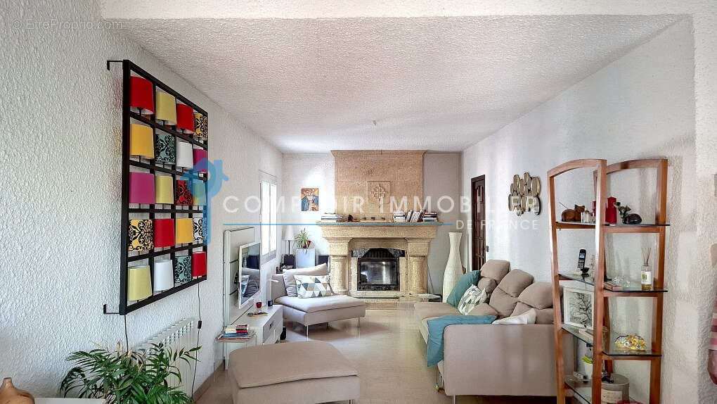NÎMES- 30- Maison avec gîtes de 409m2  sur terrain de 2870m2 avec piscine - photo 5