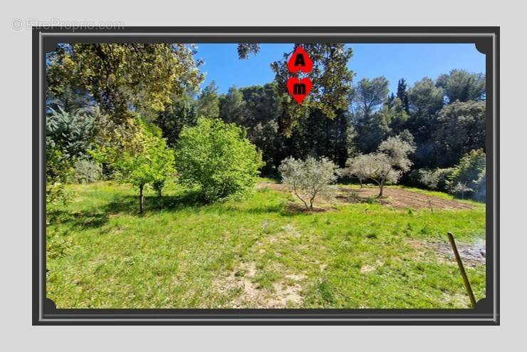 Terrain à AIX-EN-PROVENCE