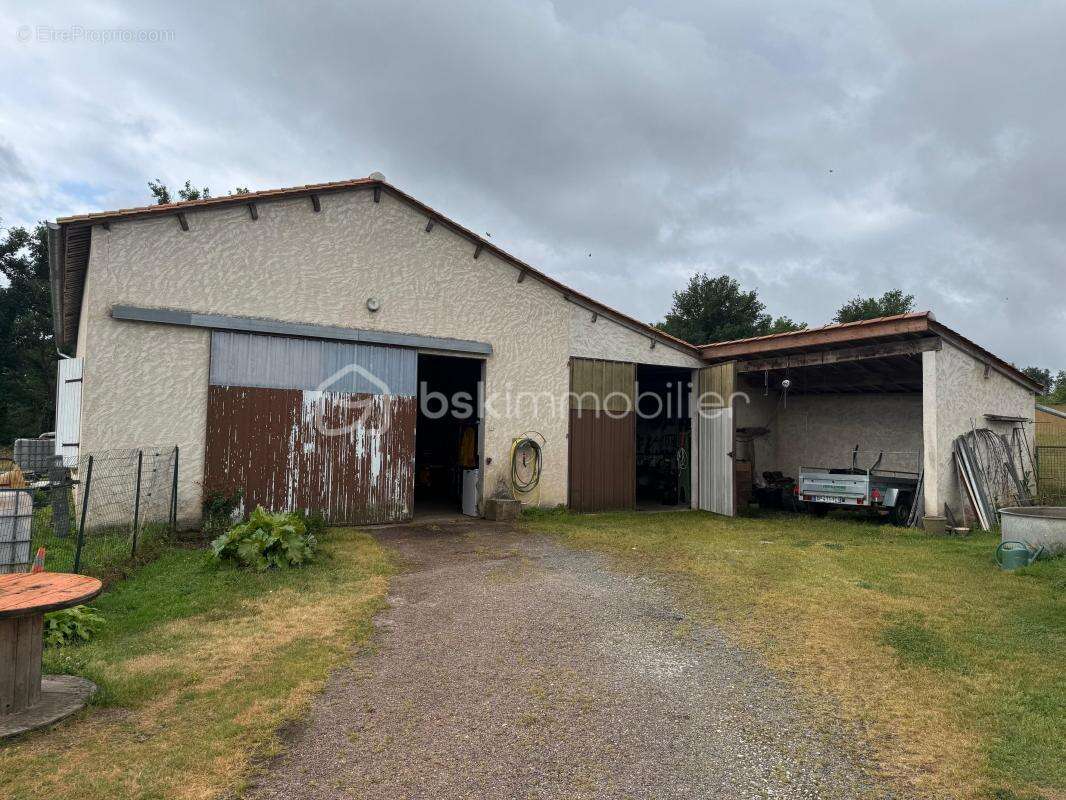 Maison à SAINT-VINCENT-JALMOUTIERS