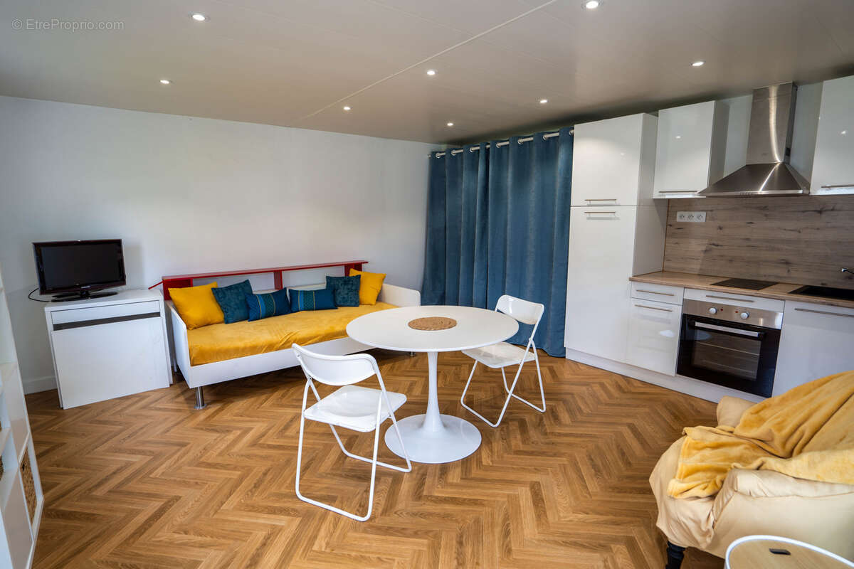 Maison à MAROLLES-EN-HUREPOIX