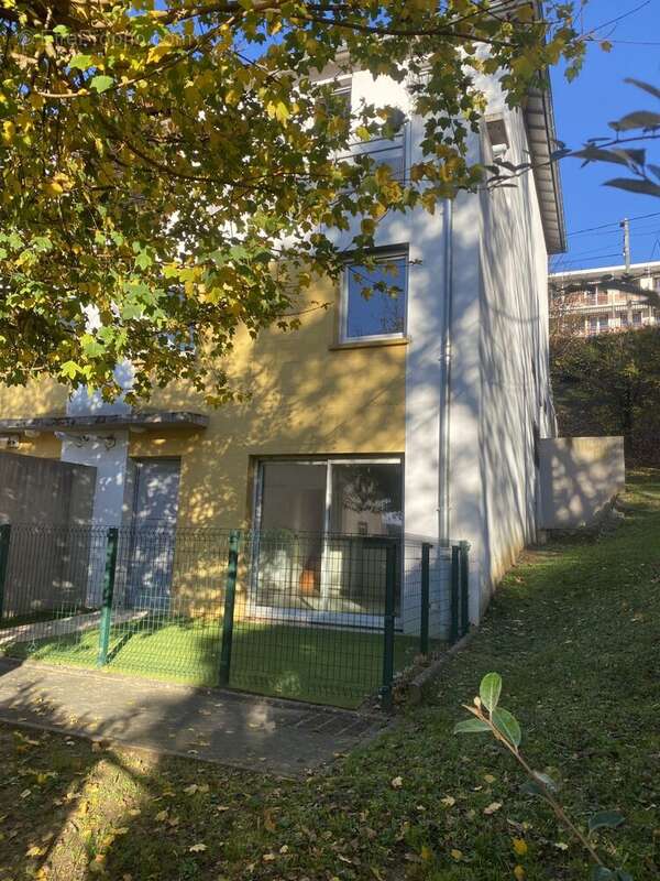 Appartement à JASSANS-RIOTTIER