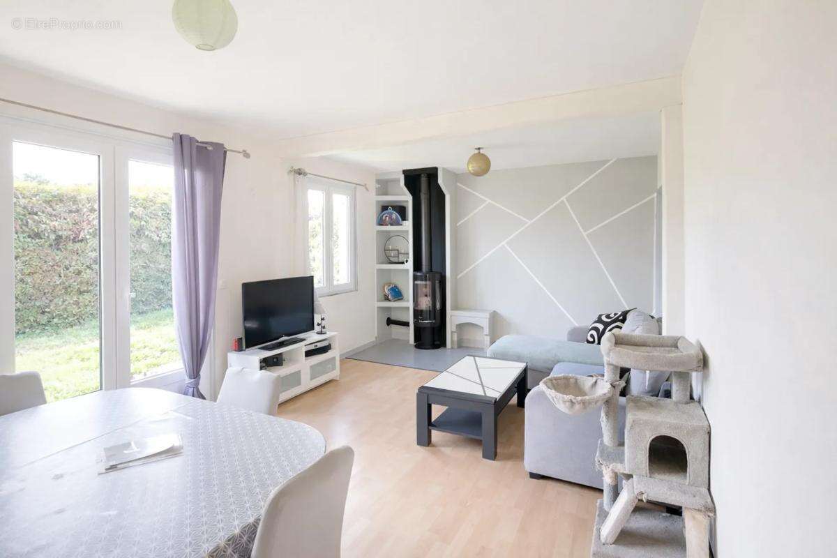 Maison à GRANDFRESNOY