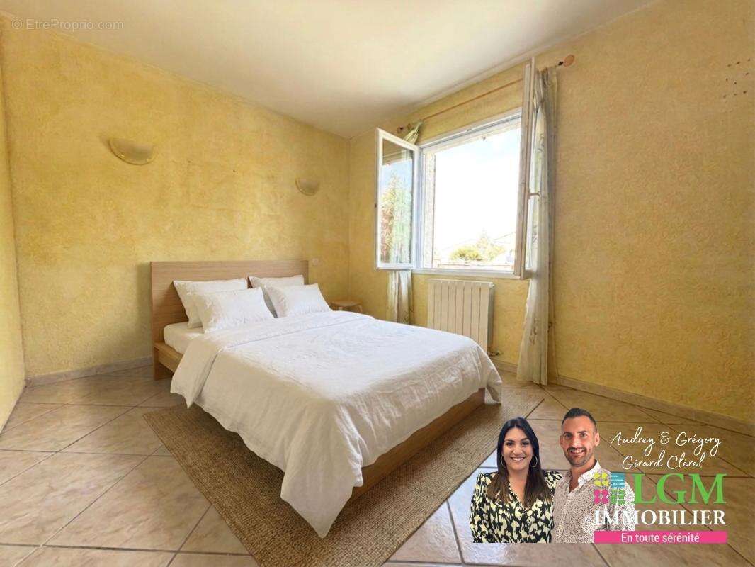 Maison de plain-pied, 4 chambres, piscine, 1000m2 de terrain, au calme, proche du centre - photo 16