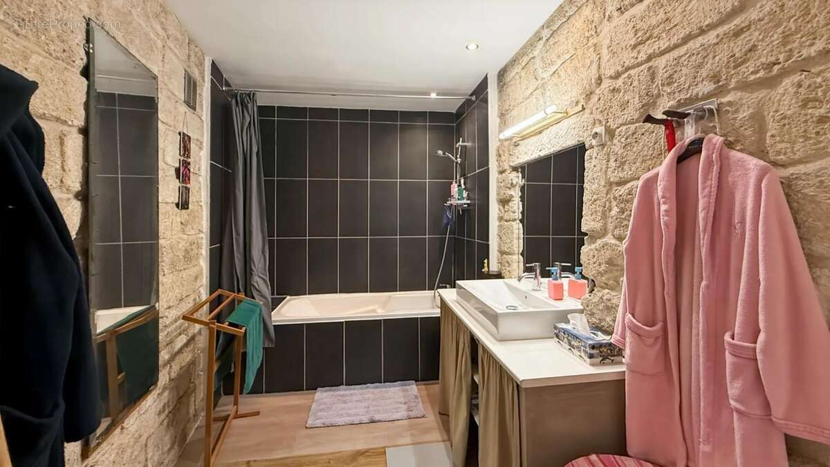 Appartement à LOUPIAN