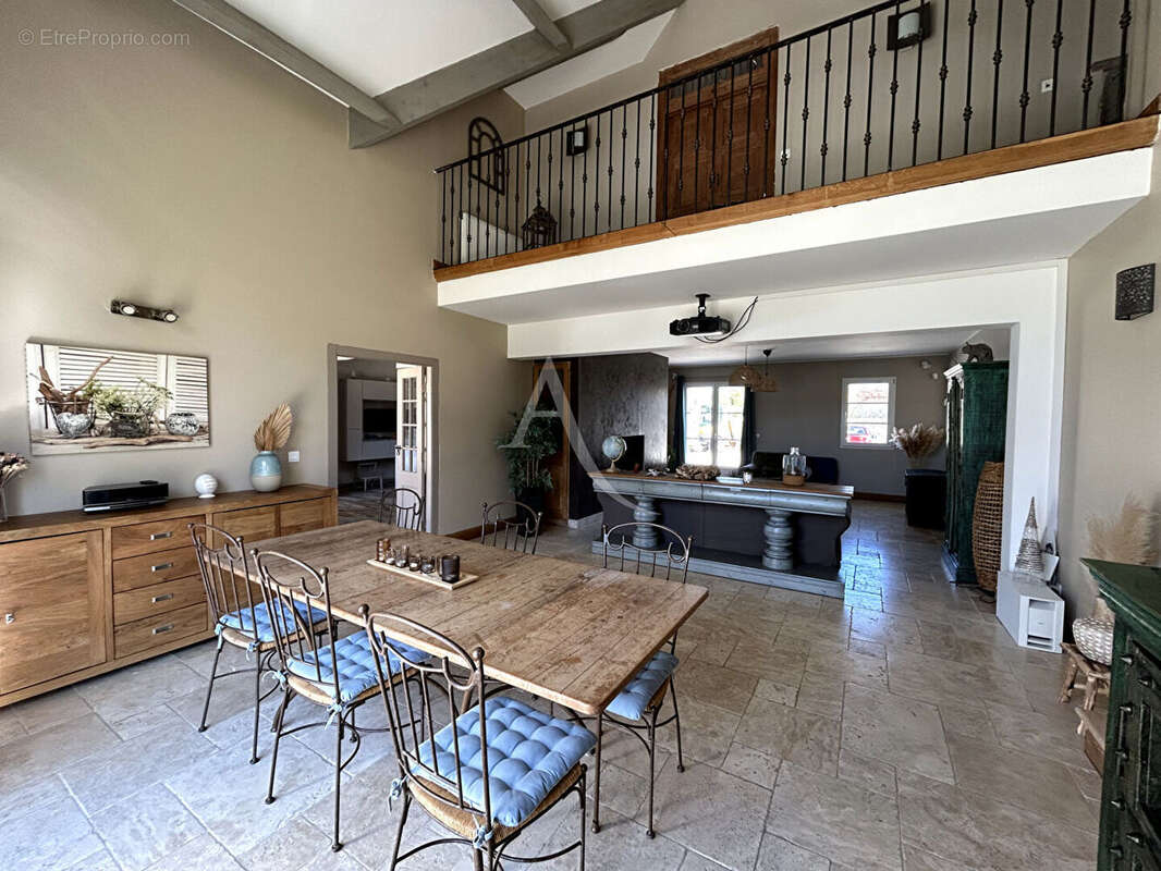 Maison à MARLES-EN-BRIE