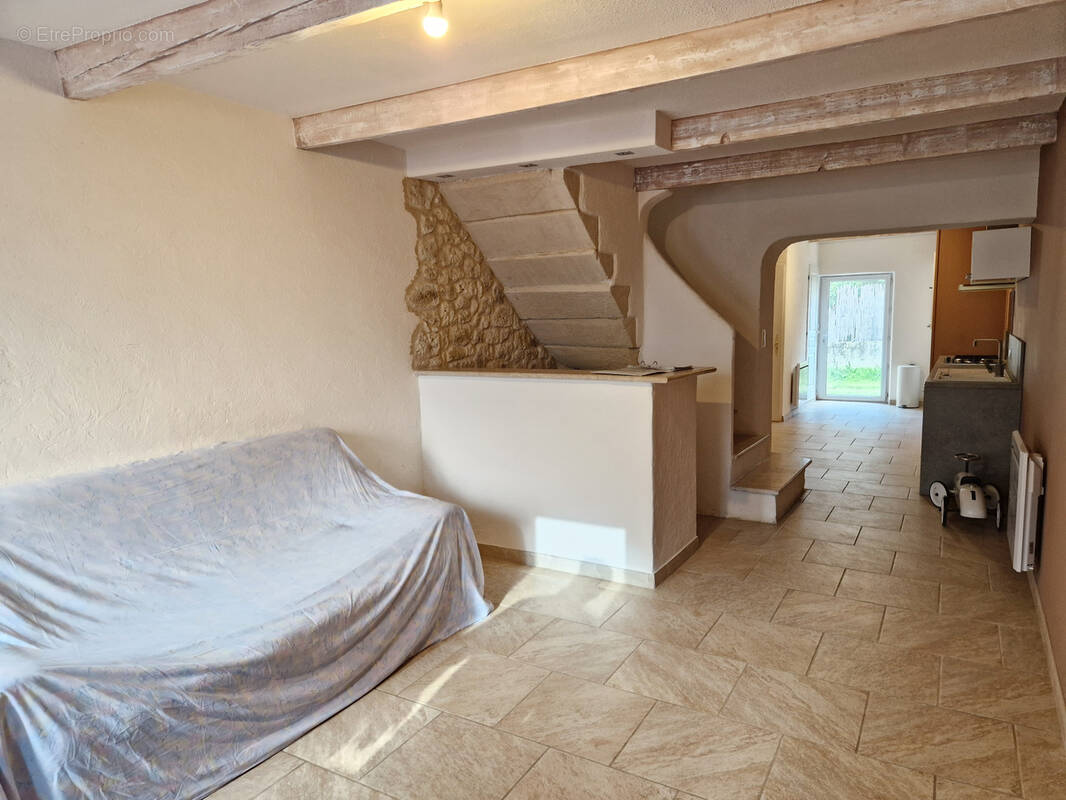 Maison à VALREAS