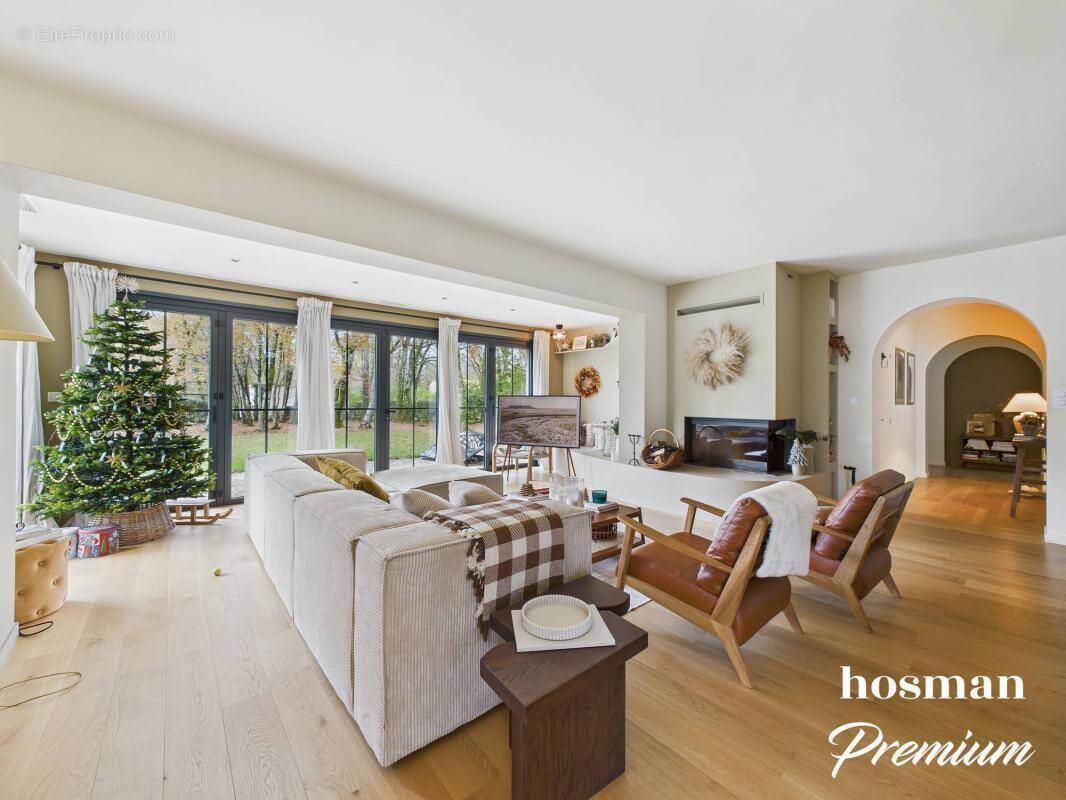 Maison à SAINT-SULPICE-ET-CAMEYRAC