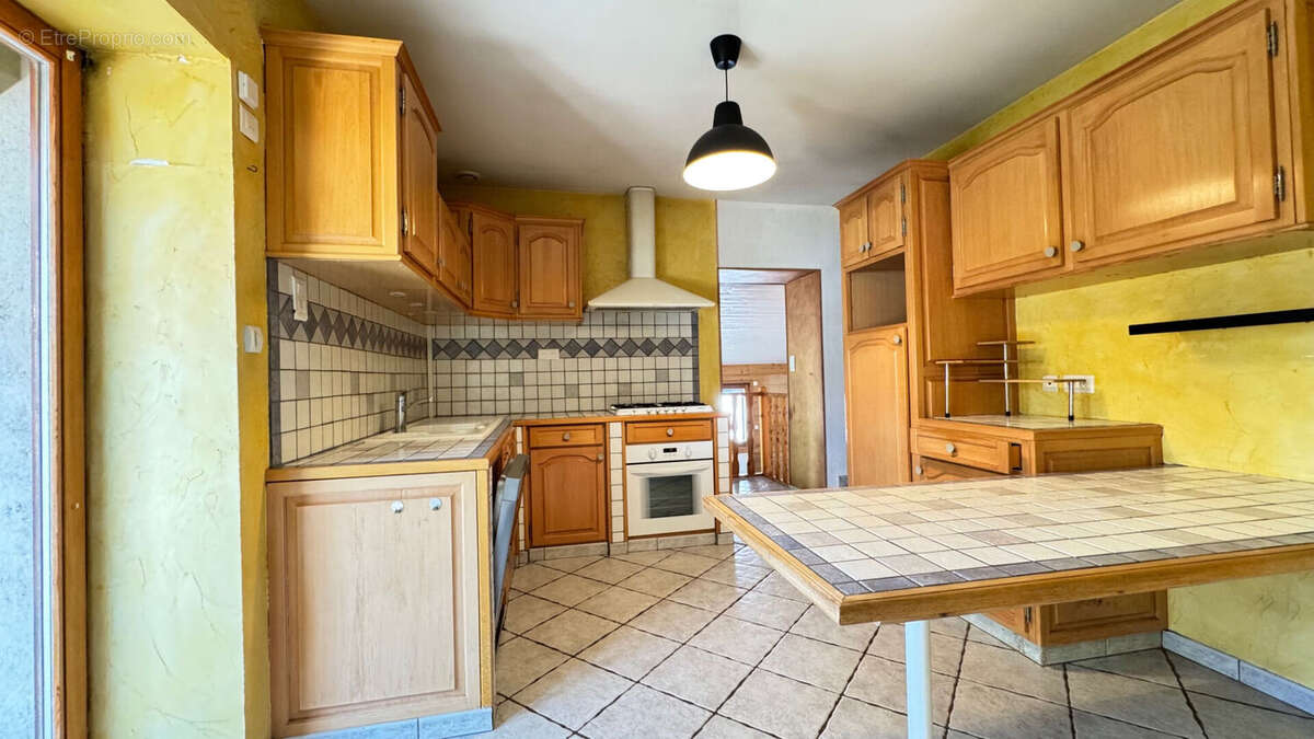 Maison à SAINT-ETIENNE-LES-REMIREMONT