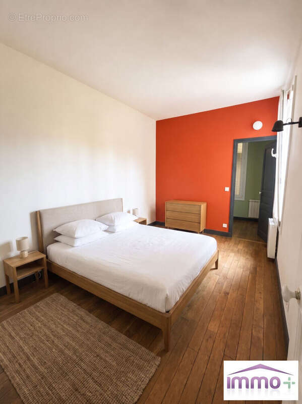 T3 de charme, plein sud, entièrement rénové  50.64m²? 2 chambres + 2 caves - photo 3