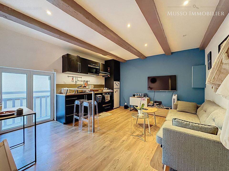 Appartement à MARSEILLE-6E