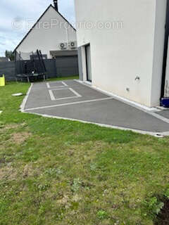 Maison à OSTRICOURT