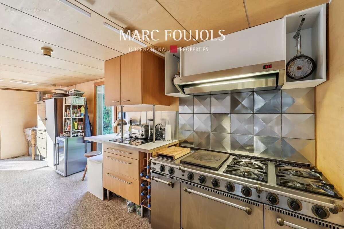 Maison à LA CELLE-SUR-MORIN