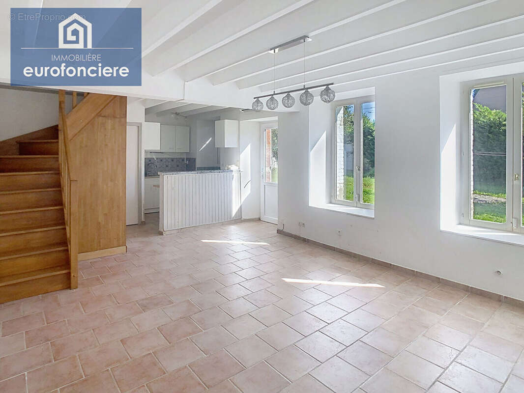 Maison à AIX-EN-OTHE