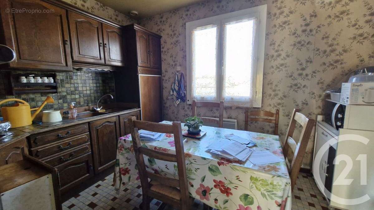 Maison à CONIE-MOLITARD