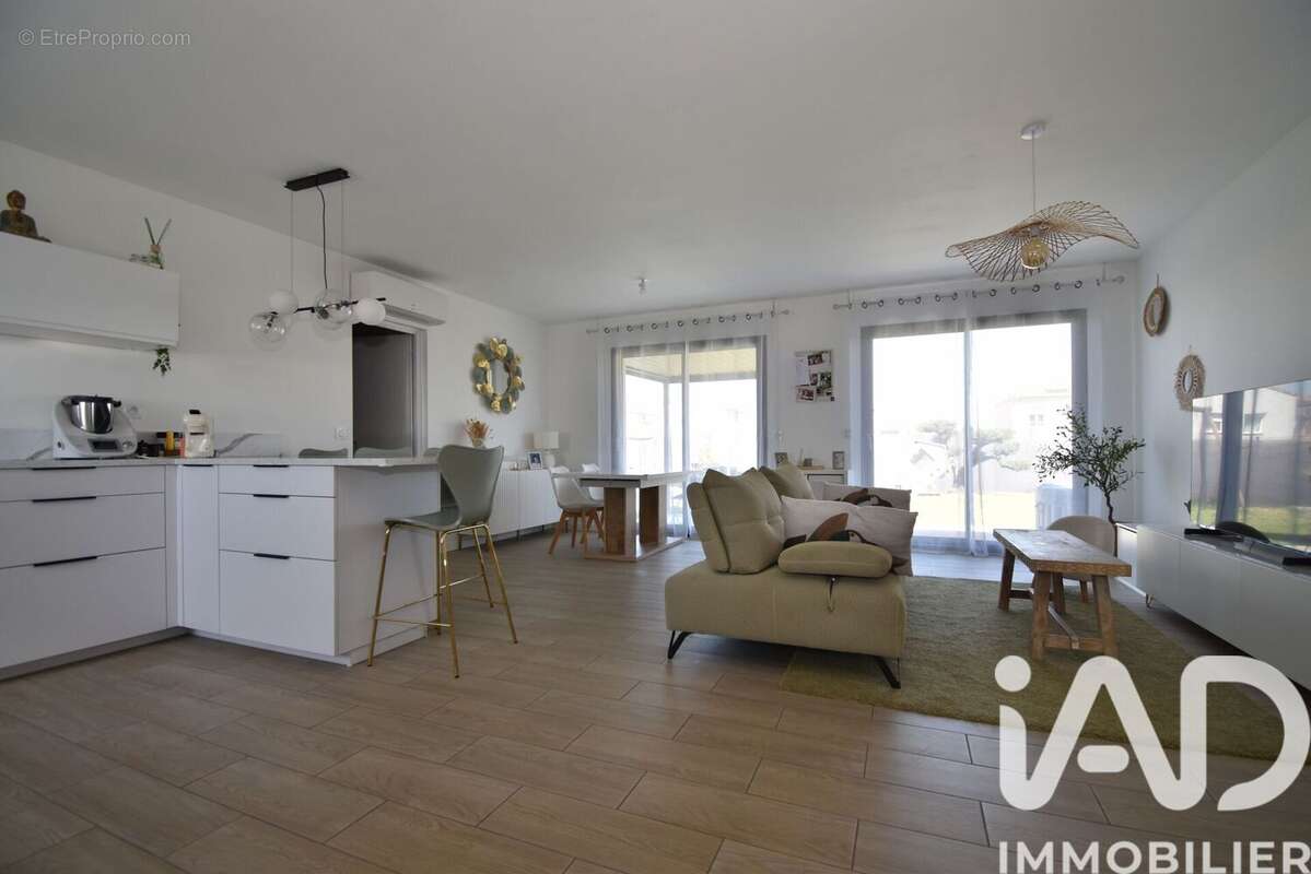Photo 4 - Maison à SAINT-HILAIRE