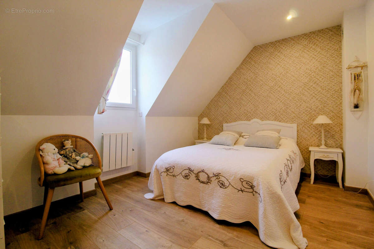 Maison à HOUDAN