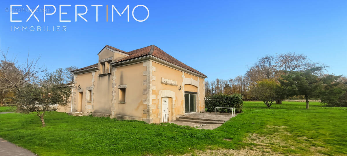Maison à DIGNAC