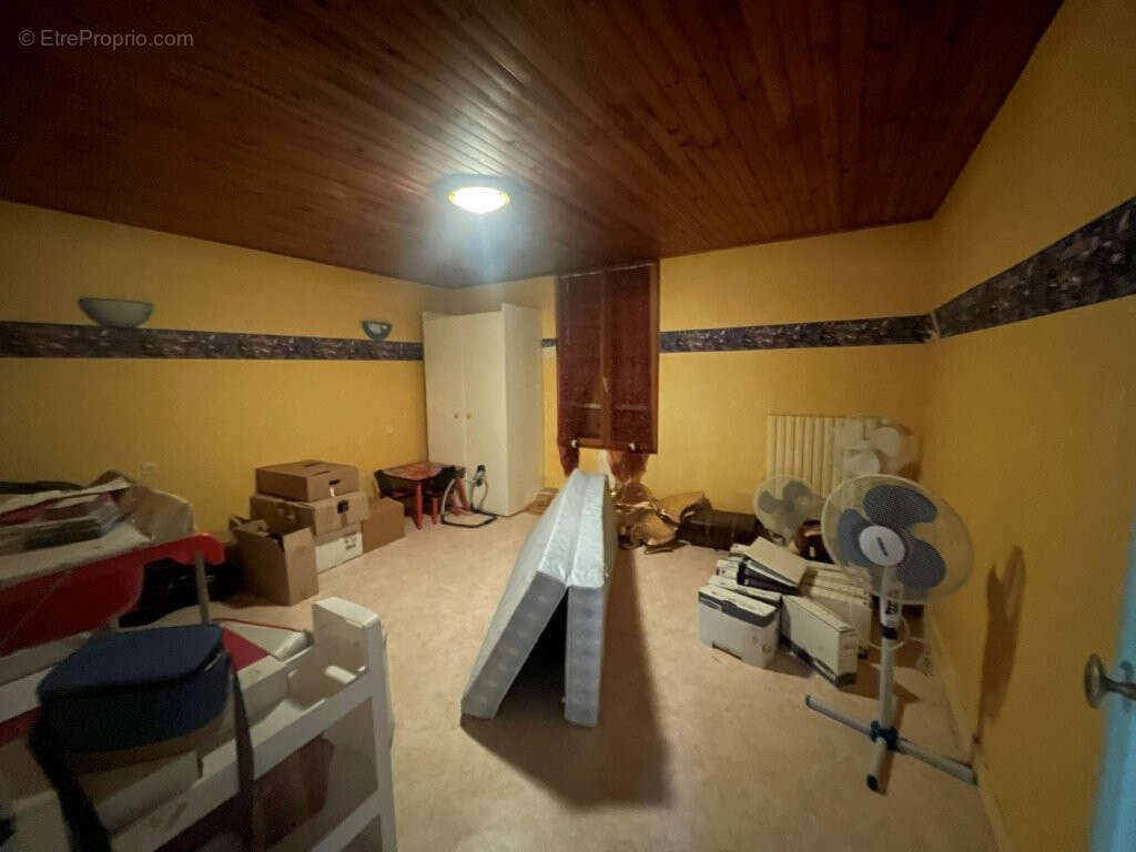 Maison à LA BAZOCHE-GOUET