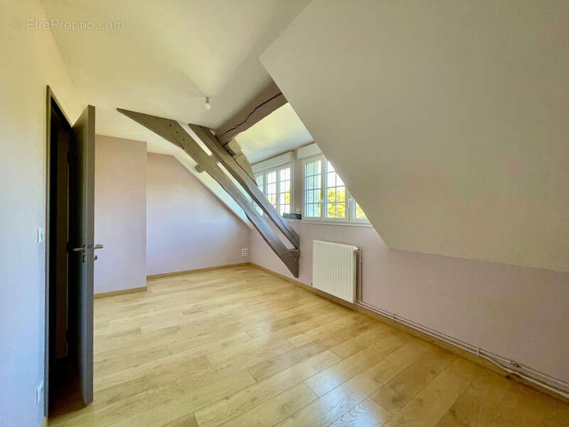 Maison à THIRON-GARDAIS