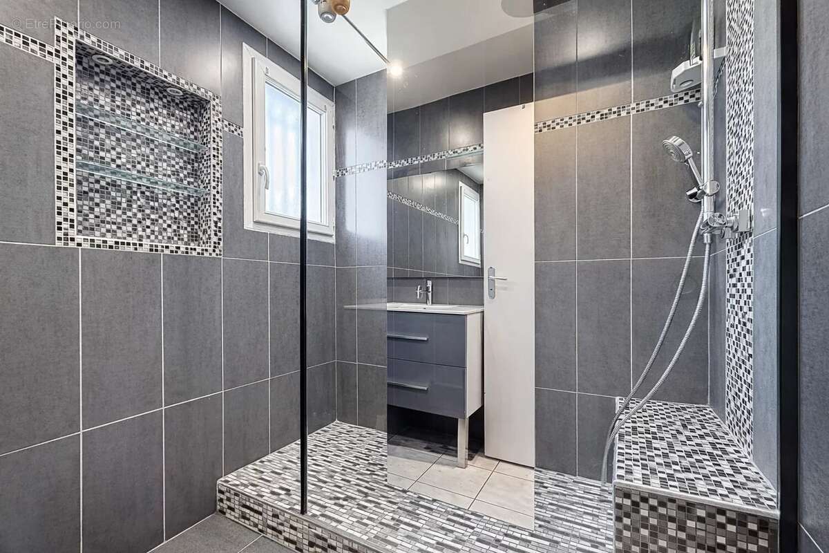 Appartement à MARSEILLE-14E