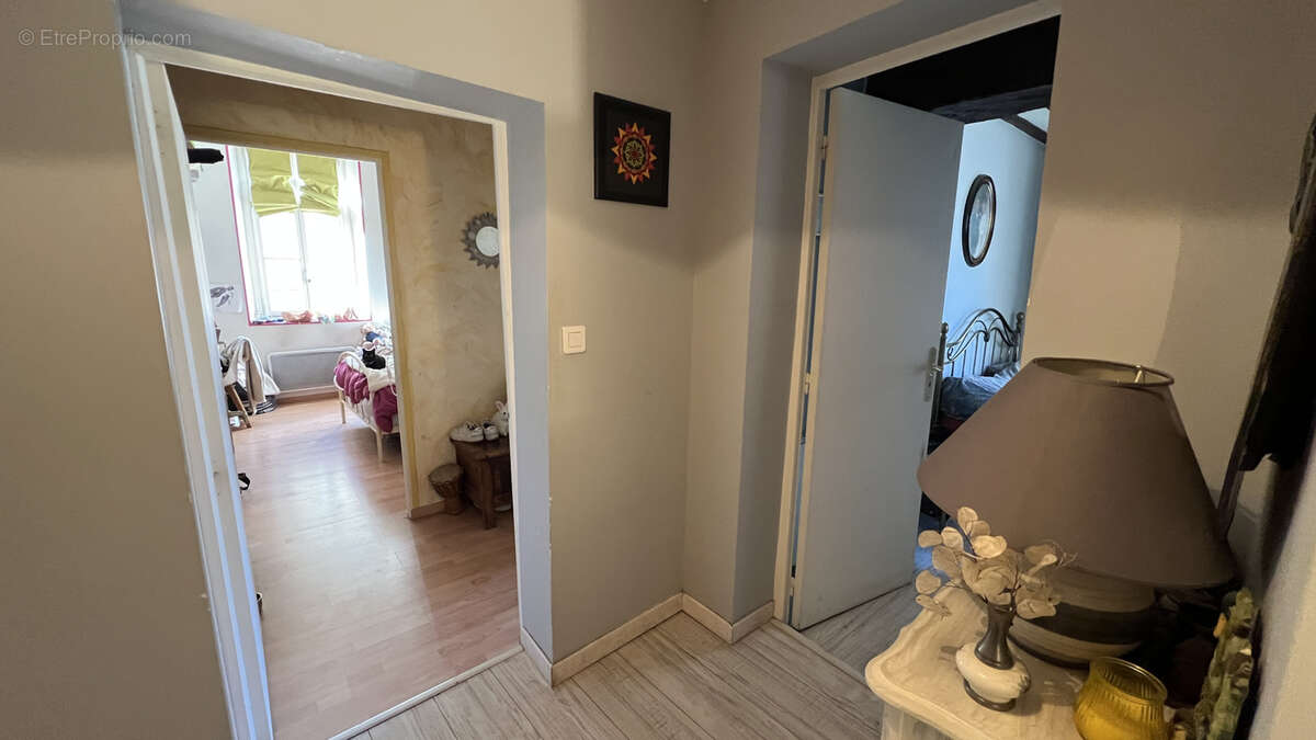 Commerce à MONTFORT-L&#039;AMAURY