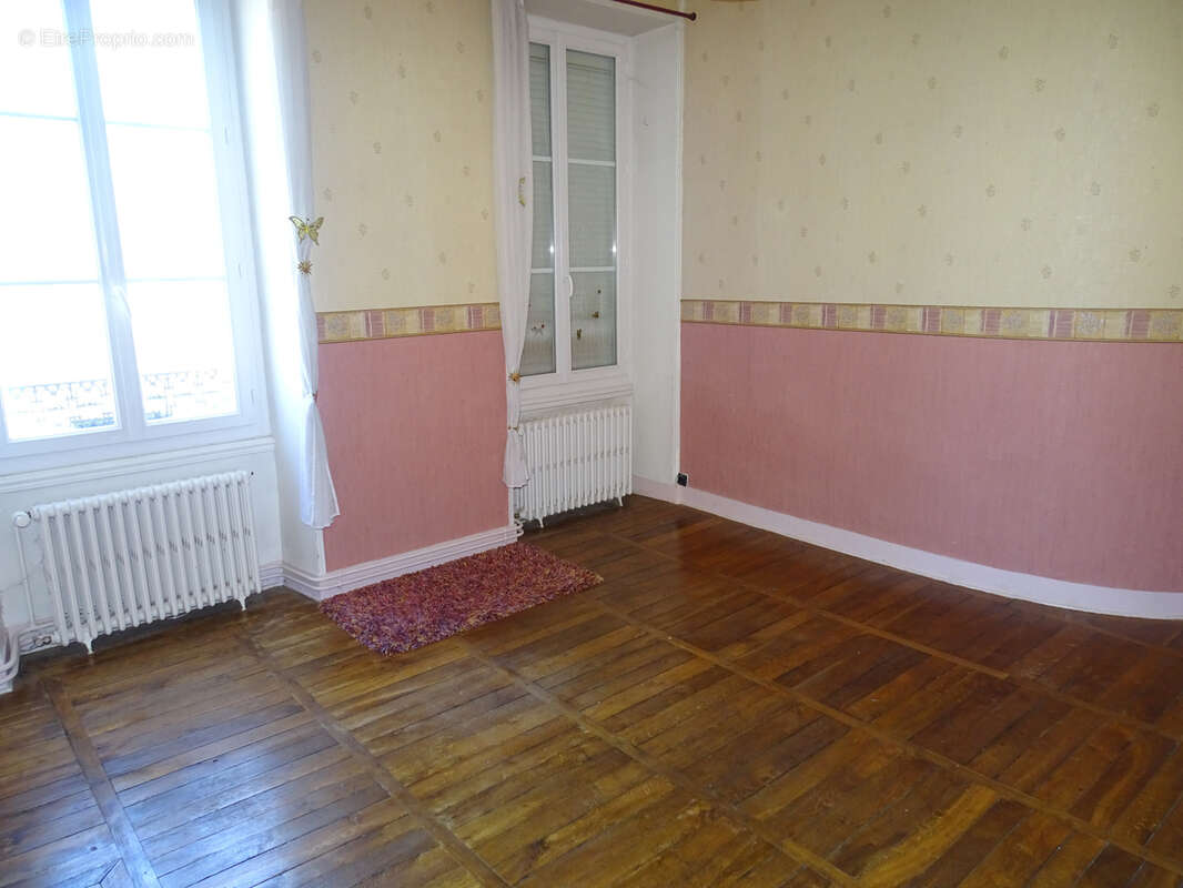 Maison à CHATILLON-SUR-SEINE