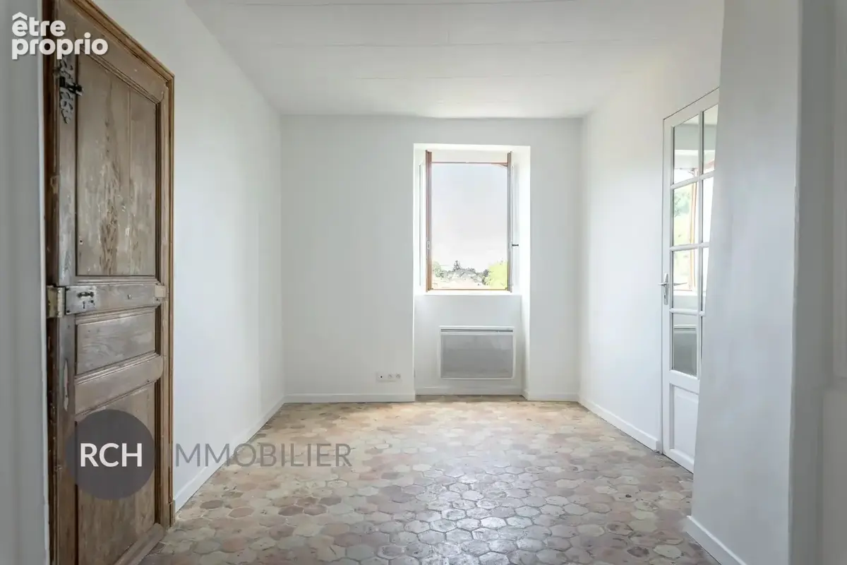 Montfort-l'Amaury - Duplex de 82,87m2 en plein coeur du centre historique - photo 10