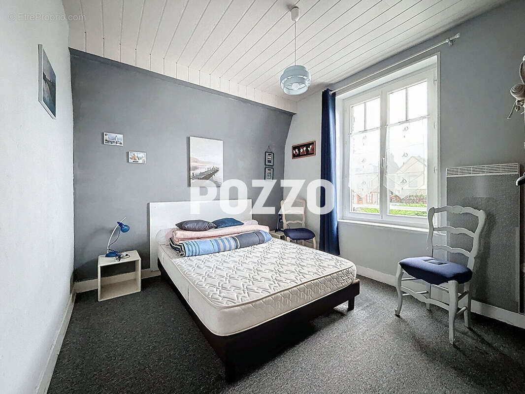 Maison à DONVILLE-LES-BAINS