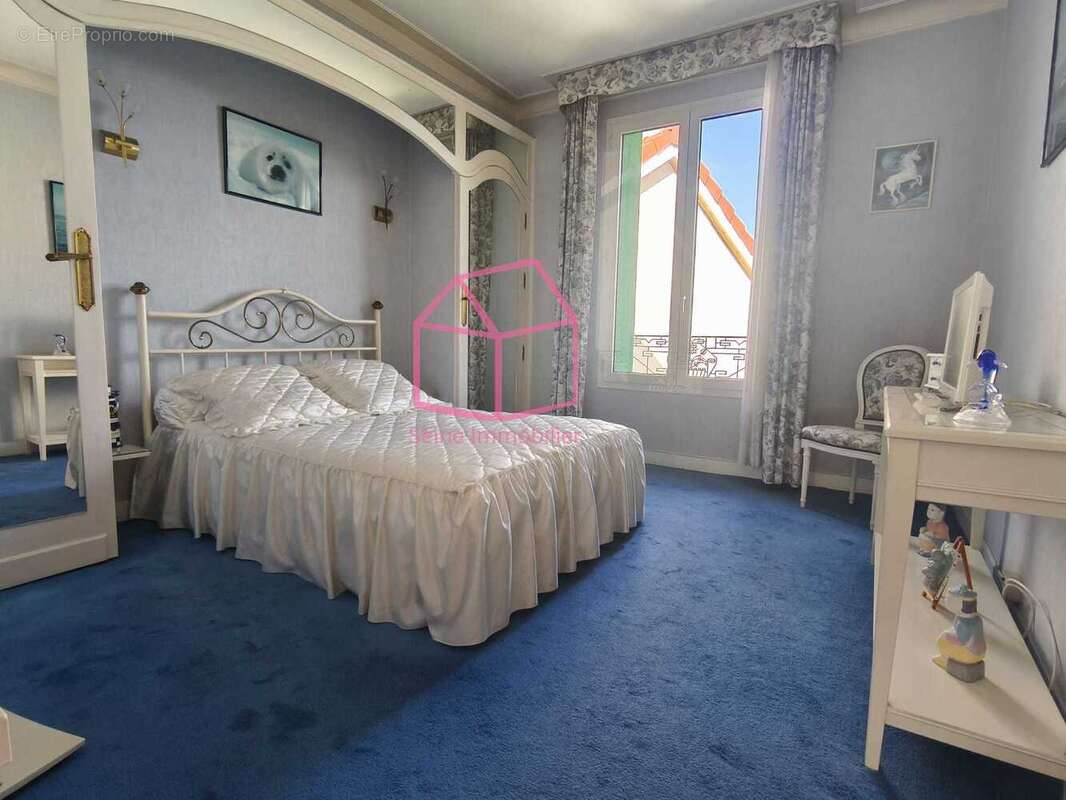 Maison à CHOISY-LE-ROI