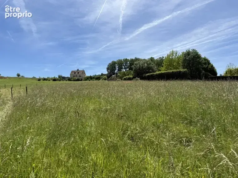 Photo Terrain à Castels au prix de 30 000€