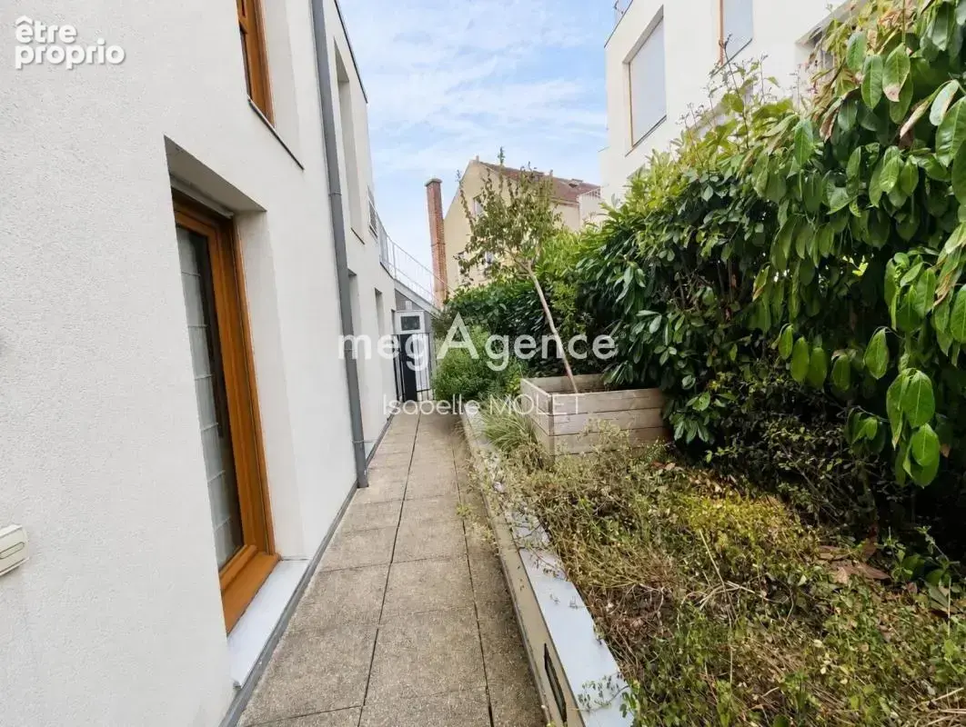Appartement 4 chambres, deux terrasses, jardin, box - photo 13