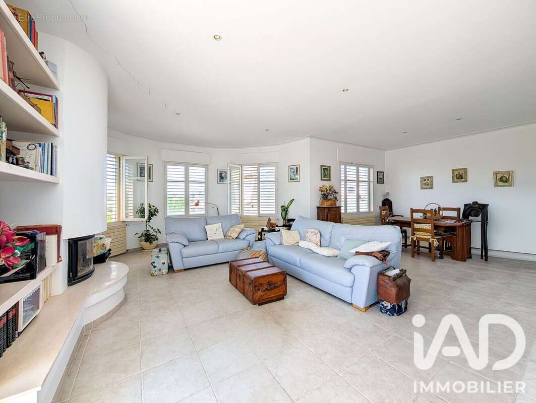 Maison 258 m² à Cagnes-Sur-Mer  - photo 7