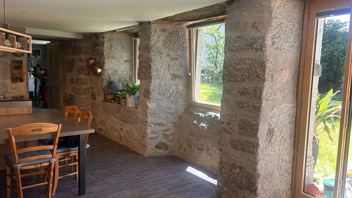 Corps de ferme restauré - Idéal gîtes ou grande famille - Proche Laguiole - photo 6