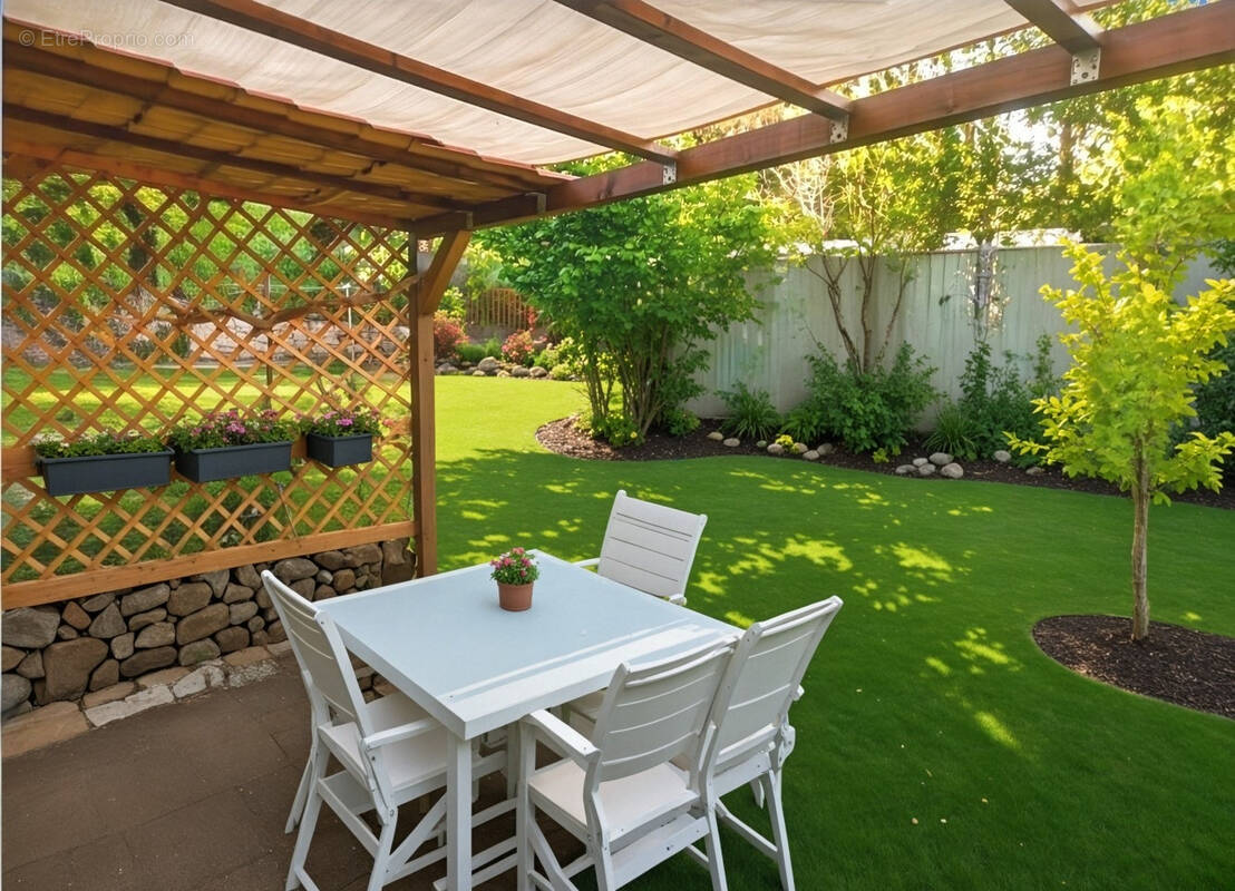 Appartement à TAVERA