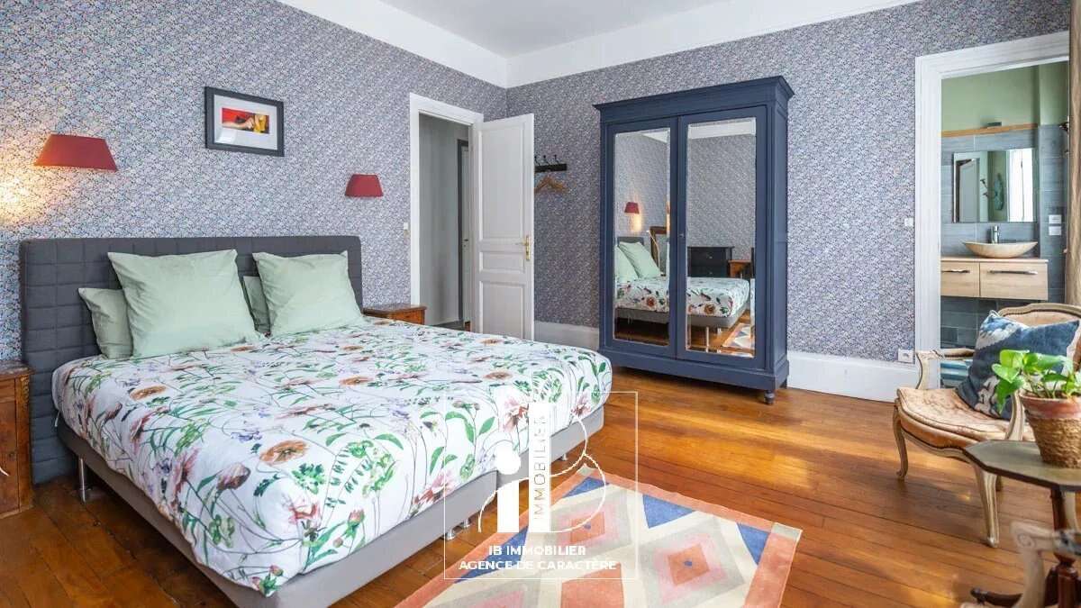 Maison à FONTAINEBLEAU