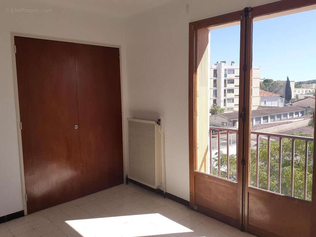   - Appartement à DRAGUIGNAN