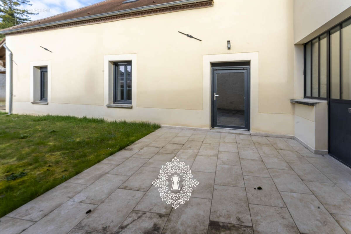 Maison à BRAY-SUR-SEINE