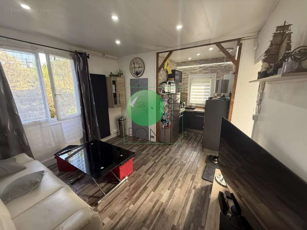 Maison à LA FERTE-ALAIS