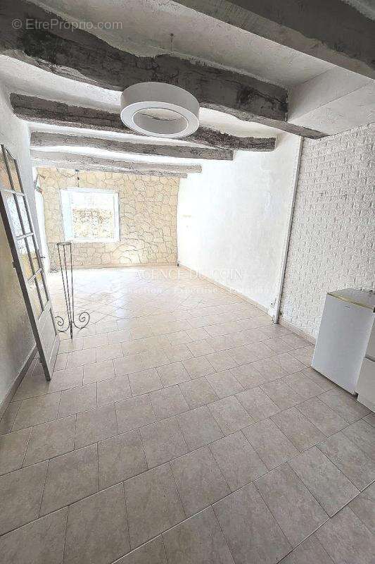 Maison à TRANS-EN-PROVENCE