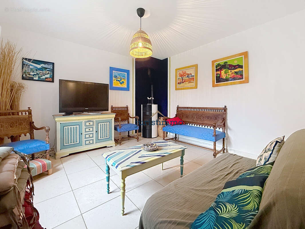 A 1,5 kms du centre ville-maison de plain-pied-3 chambres-piscine-520 m2 de terrain - photo 10