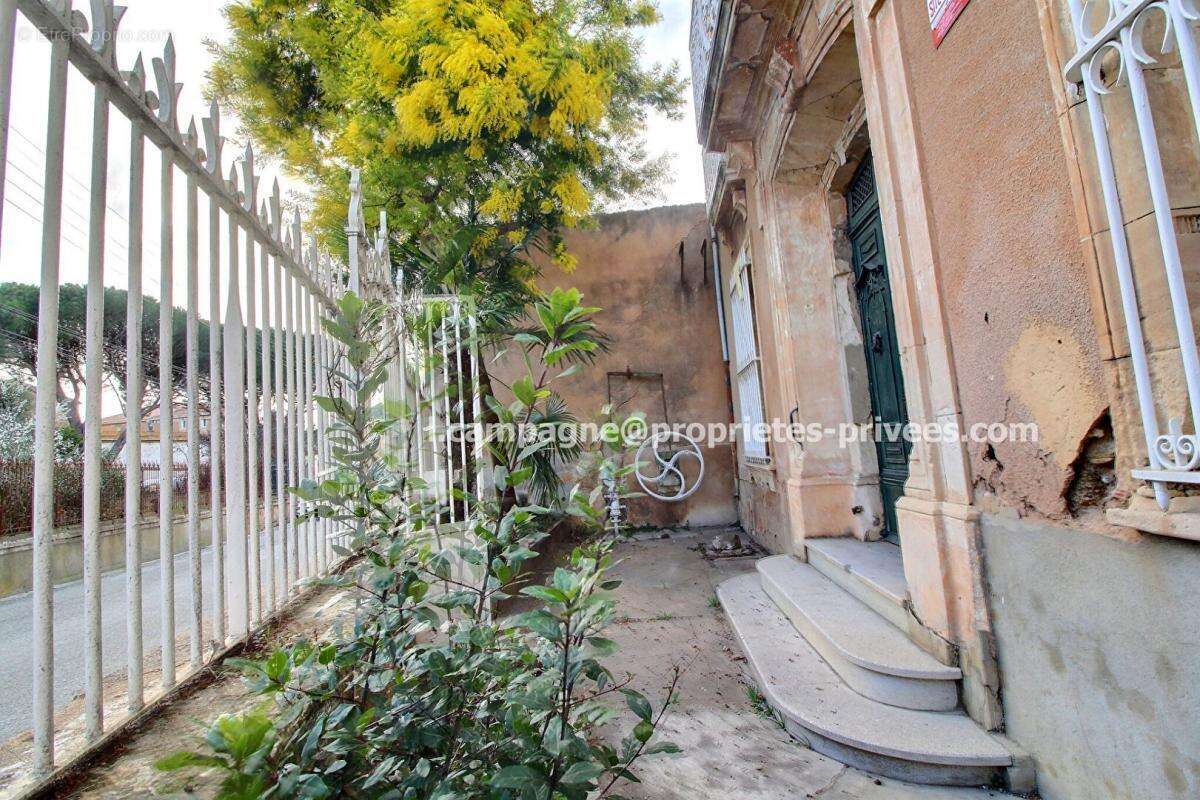 Maison à SAINT-ANDRE-DE-ROQUELONGUE