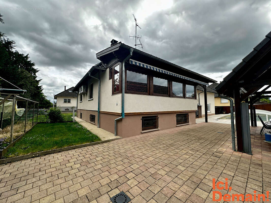 Maison d'exception à vendre à Daubensand - 8 pièces, piscine, calme absolu - photo 7