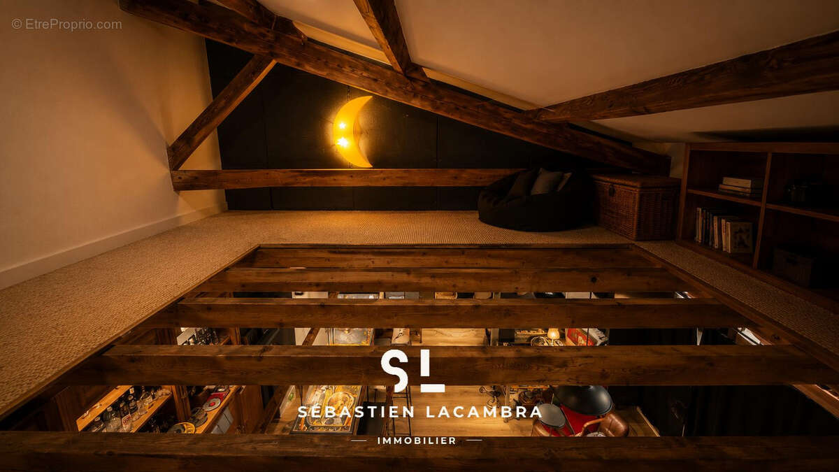 Appartement à SAINT-JUERY