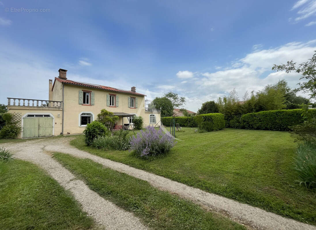 Maison à SAINT-SULPICE