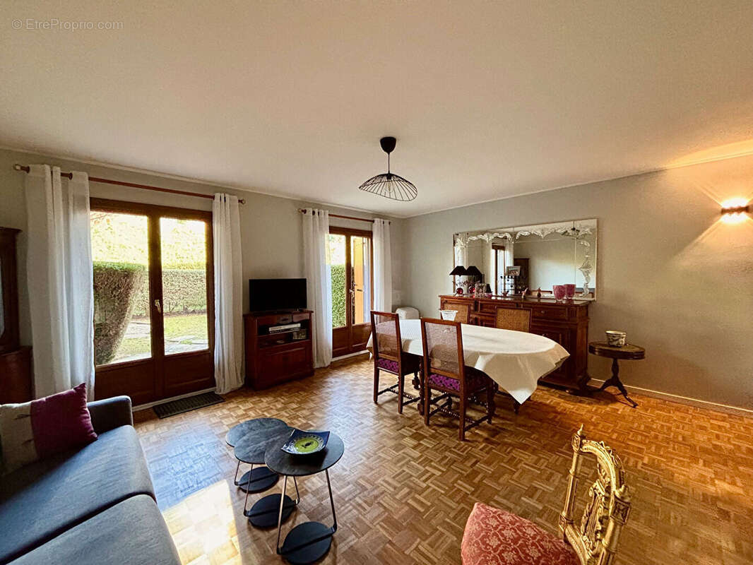 Maison à LONGJUMEAU