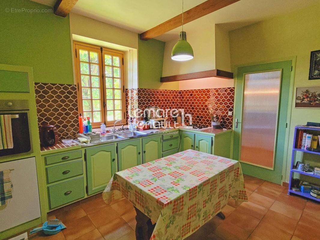 Belle maison ancienne sur 1730 m² de terrain clos-planté - photo 6